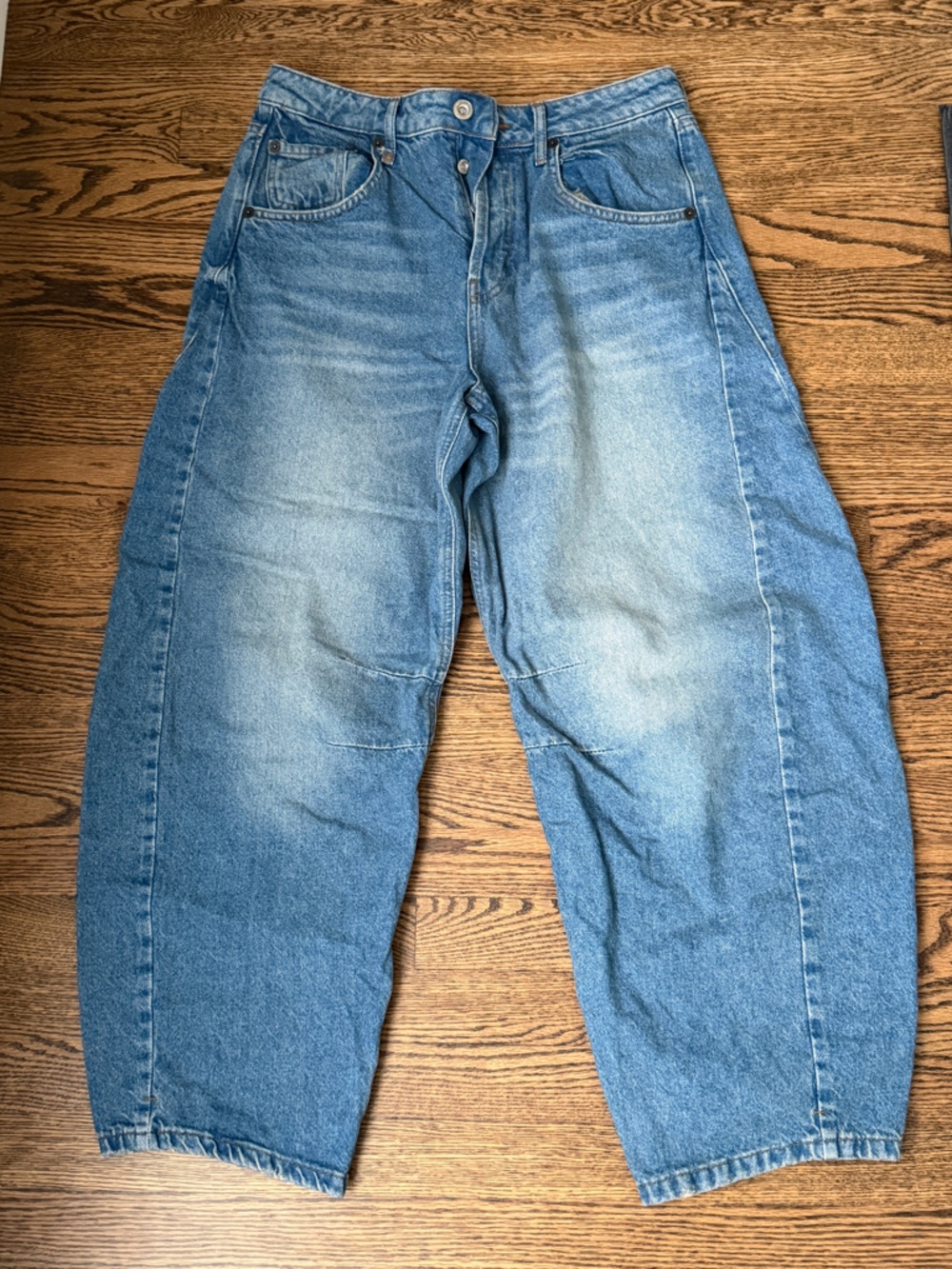 BDG Womens Light Blue Barrel Jeans